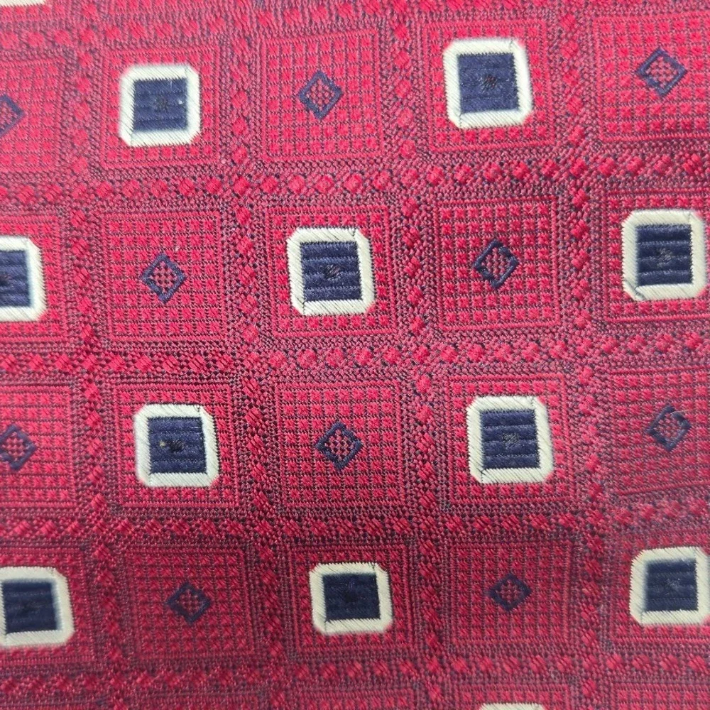 Jos. A. Bank Red/Navy Geometric‎ 100% Silk Tie
